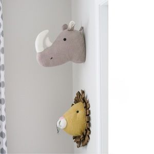 Plush Animal Mounts for Kid’s African Jungle Themed Room Lion & Rhinoceros